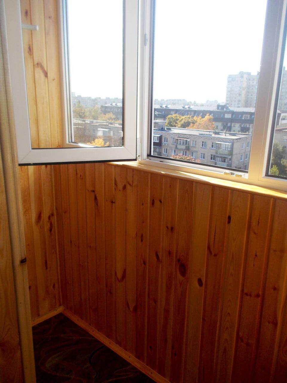 Apartment On Tankopiya Street Charkiv Exteriör bild