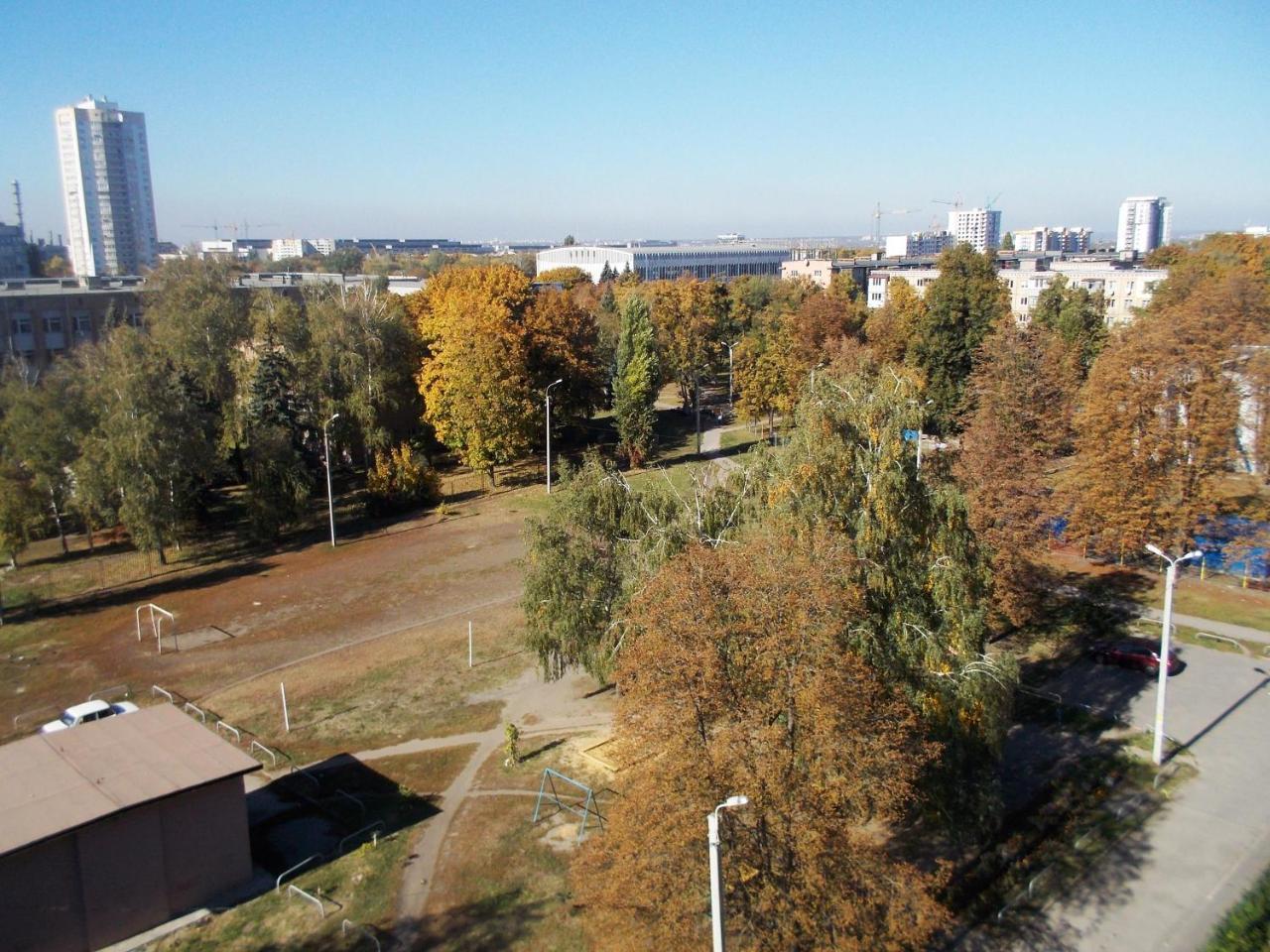 Apartment On Tankopiya Street Charkiv Exteriör bild
